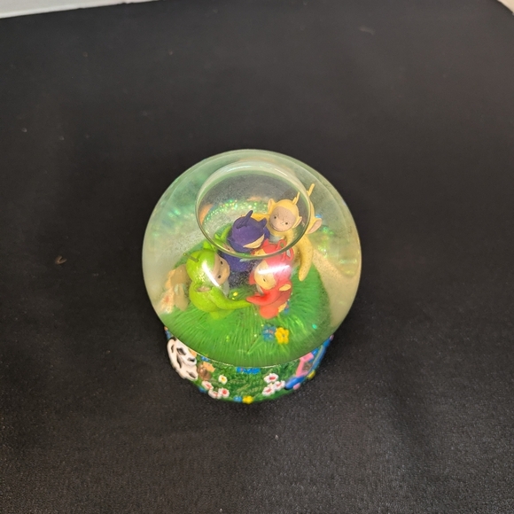 1998 Teletubbies Snowglobe/ Music Box - Picture 5 of 6